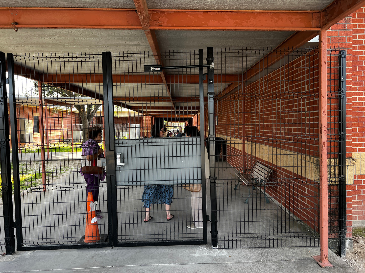 Non-Climb Security Fencing & Gates