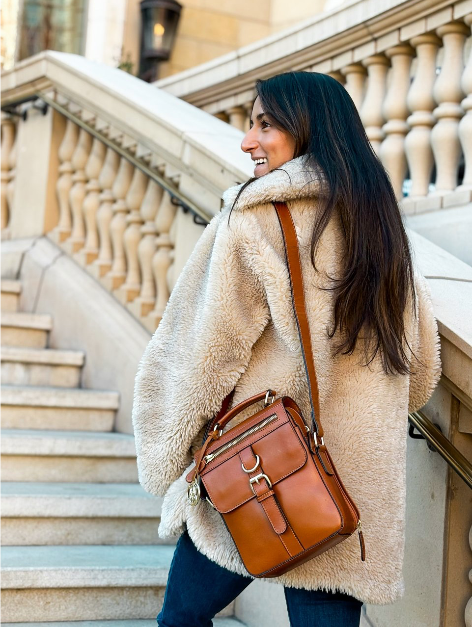 Smith & Wesson VAULT Concealed Carry "Crossbody"